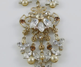 Vesna Brooch by Say Bella